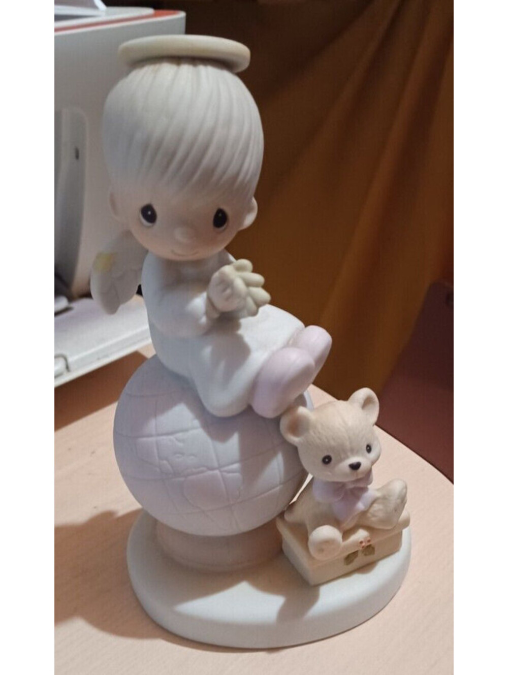 Enesco 1979 Jonathan & David "Peace On Earth" Precious Moments Figurine E-2804